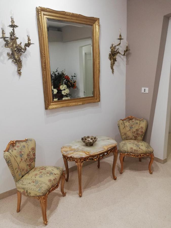 Ostuni Crispi House Otel Dış mekan fotoğraf