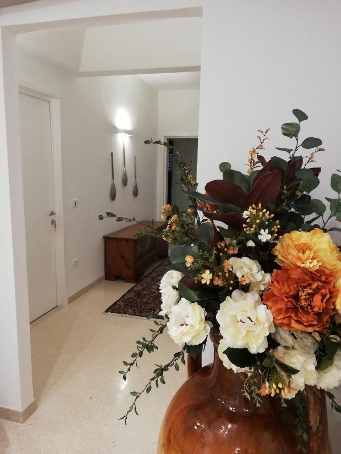 Ostuni Crispi House Otel Dış mekan fotoğraf